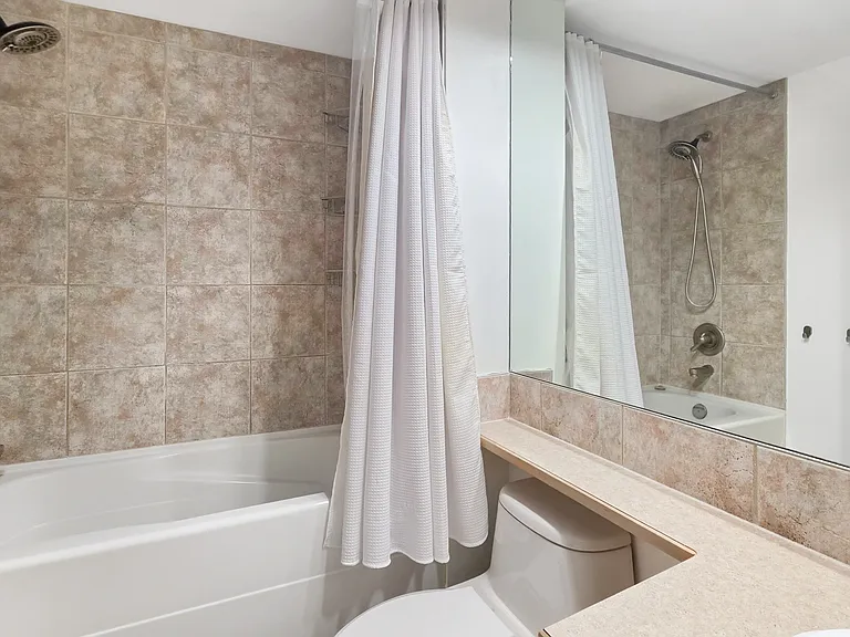 836 15th Ave SW #208 — Photo 13