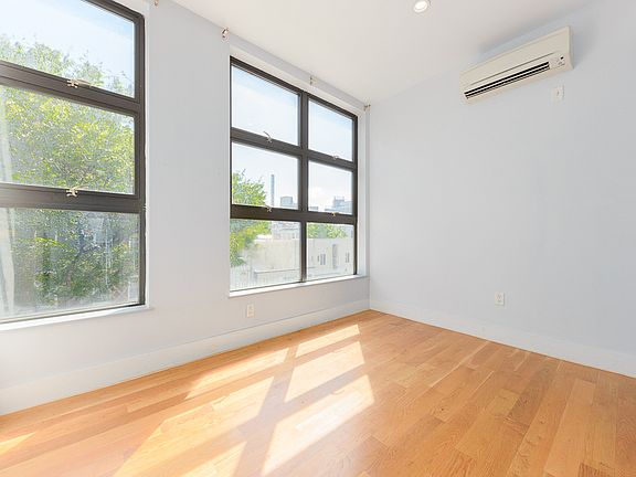 4th image of 63 E 7th St #3R
