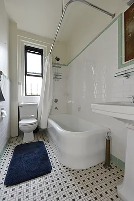 Rented by Buchbinder & Warren | media 23