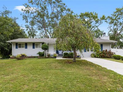 11100 Flori Dr, Saint Louis, MO, 63123