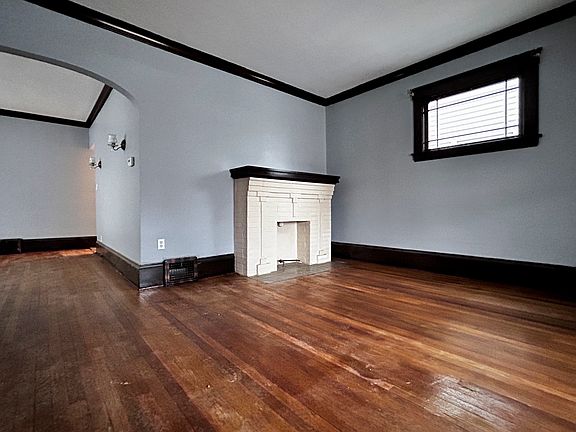 2nd image of 316 4th St #1