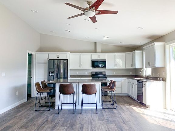 2nd image of W5715 Summit Woods Ln