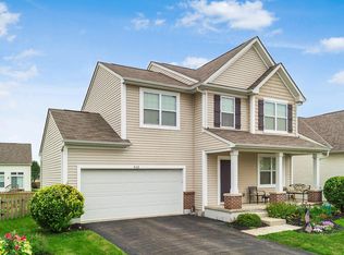 645 Redwood Valley Dr, Blacklick, OH