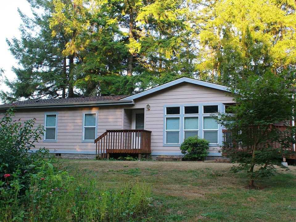 Home in rural Arlington on 1 acre