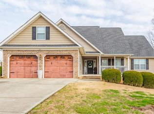 209 Vineyard Dr, Tunnel Hill, GA 30755