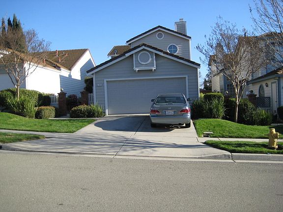 2nd image of 2300 Dubois St