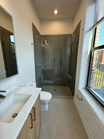 715 W Aldine Ave #2 — Photo 20