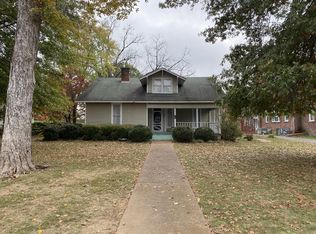 112 Maple St, Bell Buckle, TN 37020