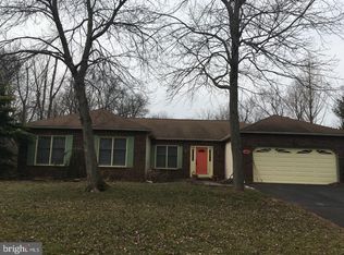 108 Applewood Ln, Lansdale, PA 19446