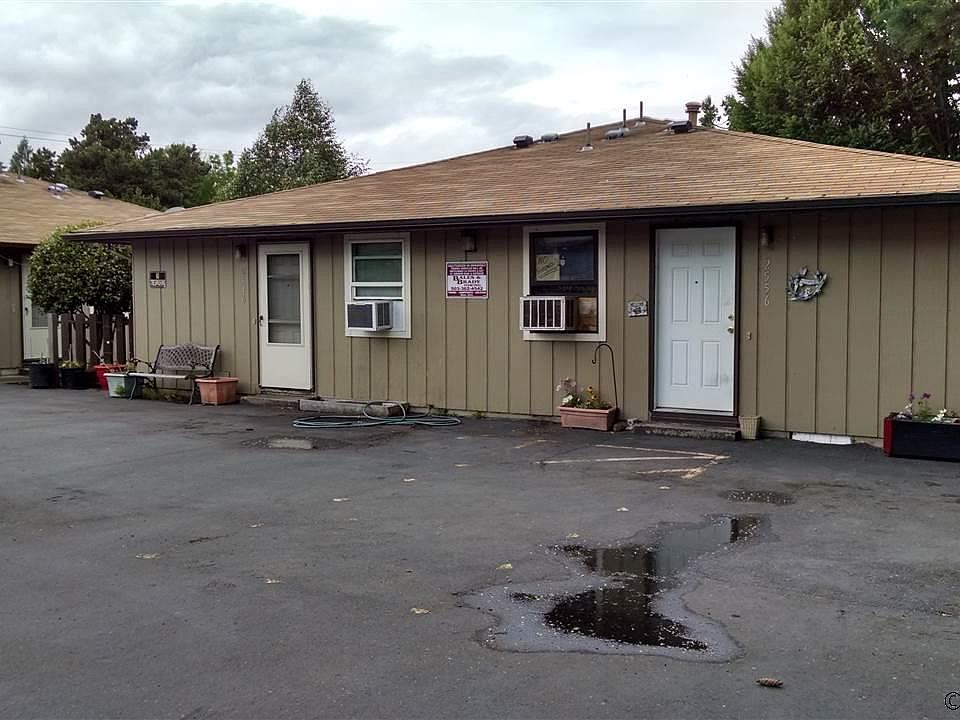 2nd image of 2522 Simpson St SE