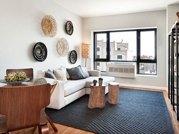 3rd image of 2638 21st St APT 3E
