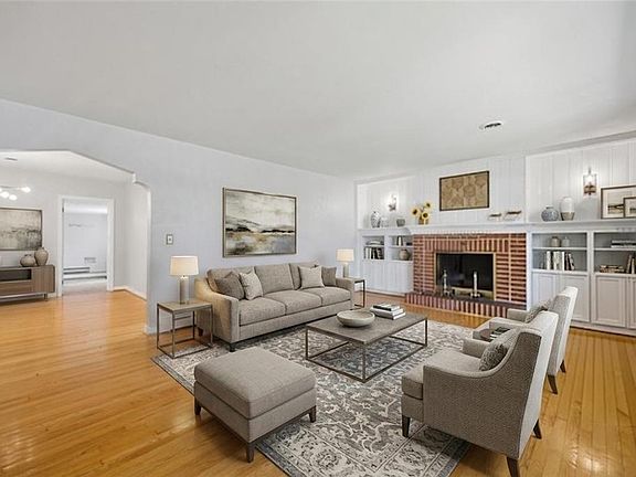 5th image of 1331 Augusta Ave