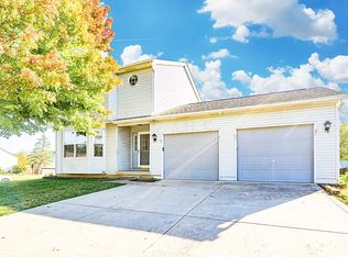 5210 Princeton Ln, Groveport, OH 43125