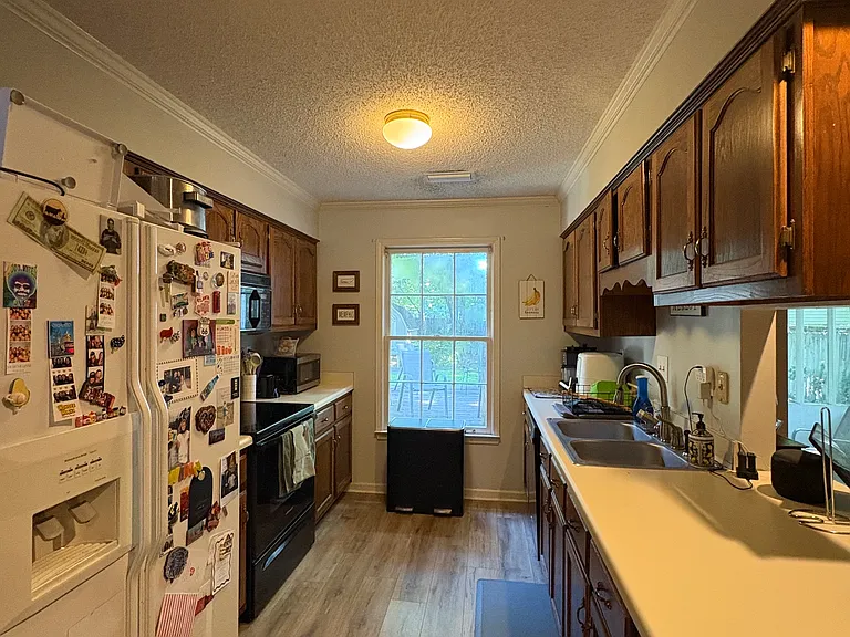 2018 Courtland Pl — Photo 8