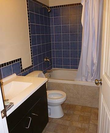 4th image of 9622 101st Ave #1