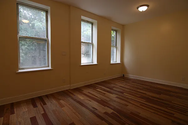 Rented by Target Realty Group | media 1