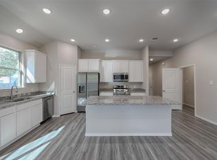 1557 Flamingo St, Conroe, TX 77385