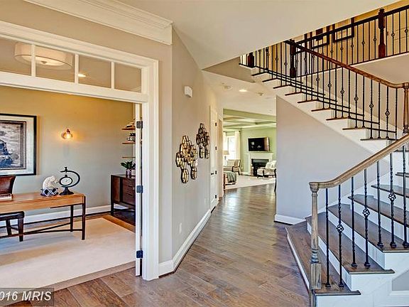 4th image of 3407 Winterbourne Dr