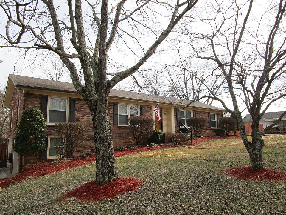 1st image of 204 Hamlett Dr