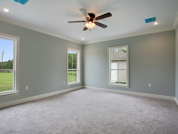 3rd image of 117 Norton Ave