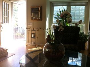 6569 Cypress Point Rd, Alexandria, VA 22312