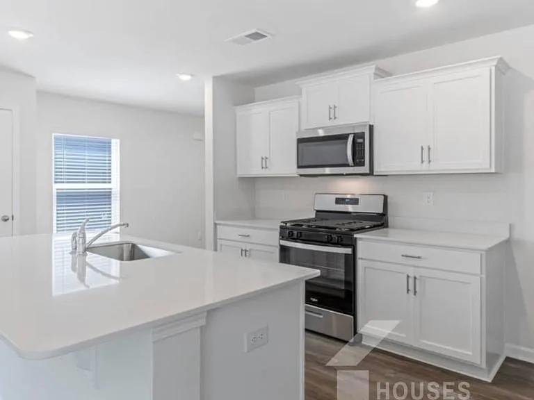 119 Cranford Rd — Photo 4