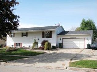848 Fribourg St, De Pere, WI 54115