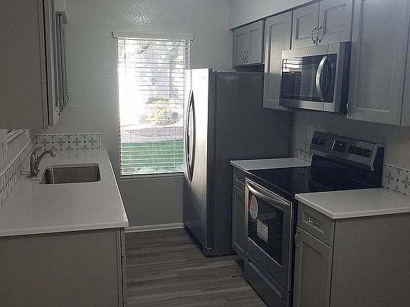 3rd image of 10610 S 48th St Unit 1082