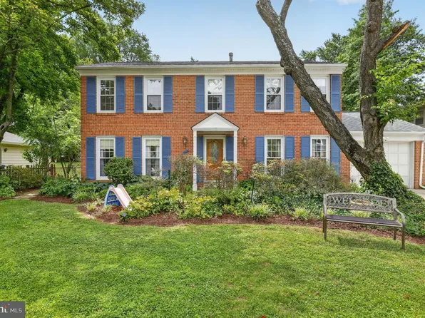 8912 N Westland Dr, Gaithersburg, MD 20877