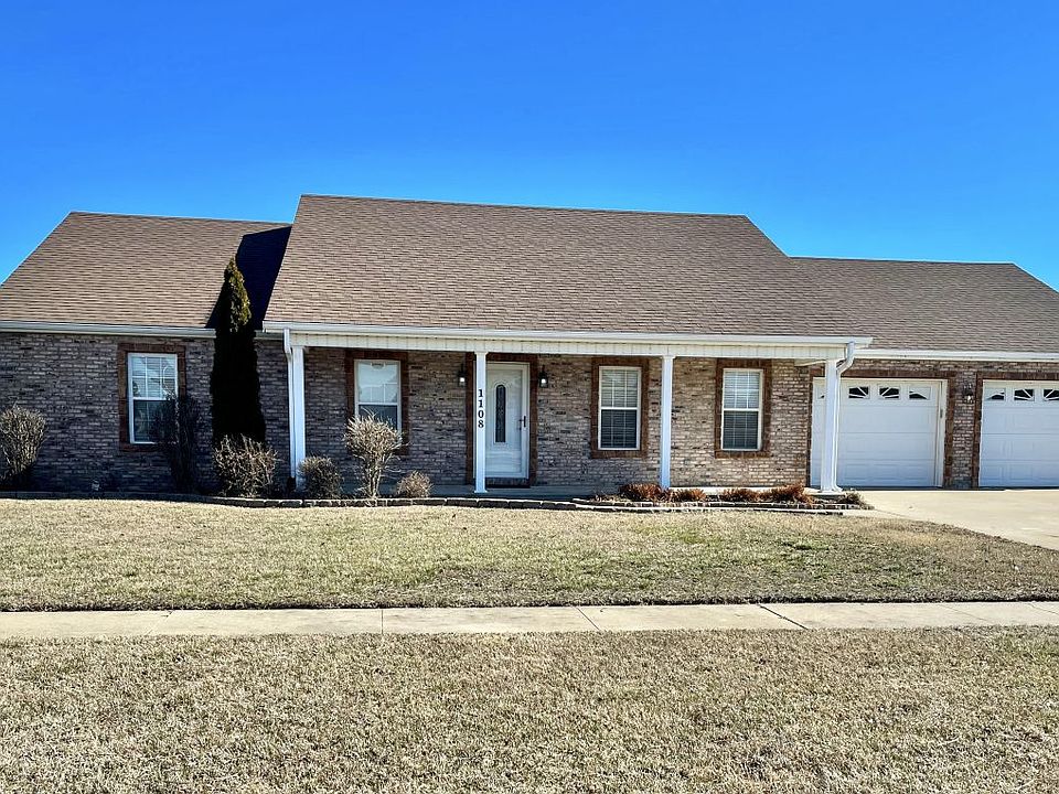1st image of 1108 Daffodil St