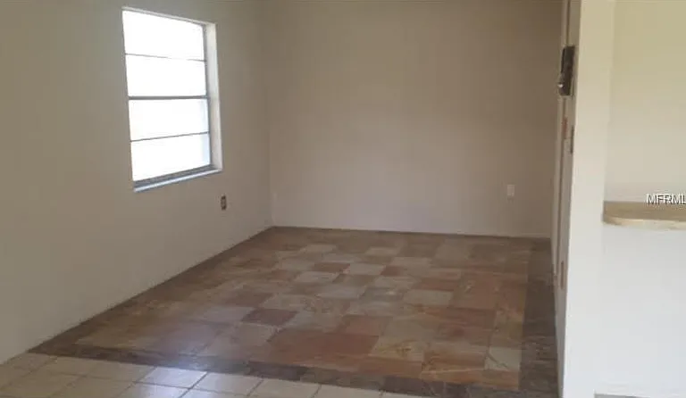 12106 Country Cove Ave — Photo 11