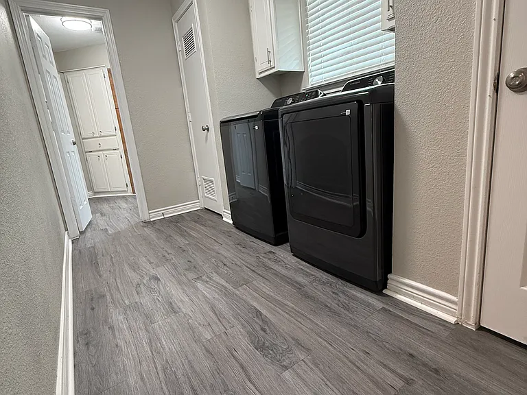 2425 Coleshire Dr — Photo 20