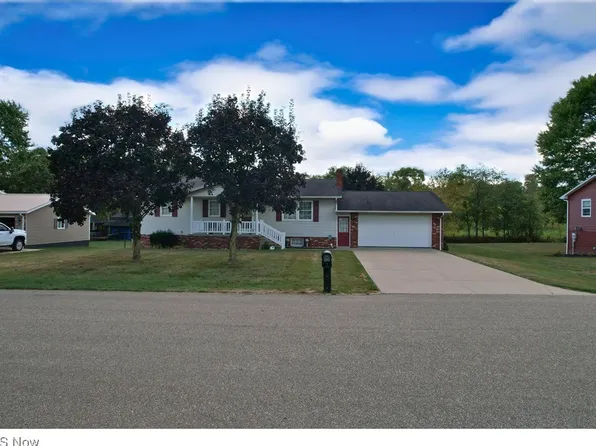 834 Geneva St SW, Sugarcreek, OH 44681
