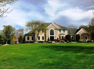 511 Apache Trl, Morganville, NJ 07751