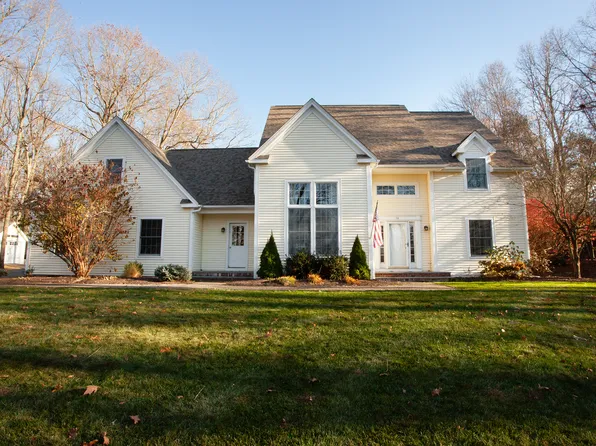 70 High Valley Drive, Canton, CT 06019