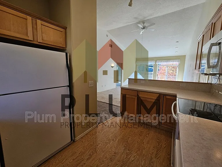 5104 Village View Way #7 — Photo 7