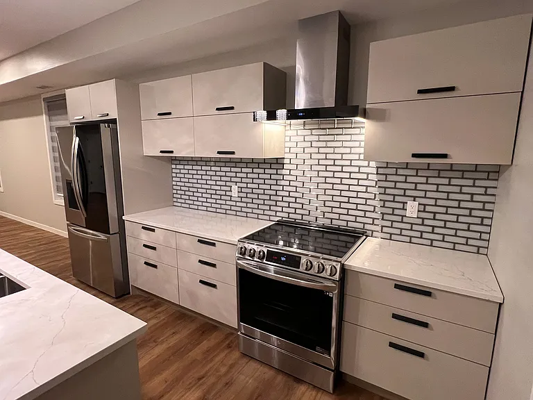 1371 Maxime St #A — Photo 3