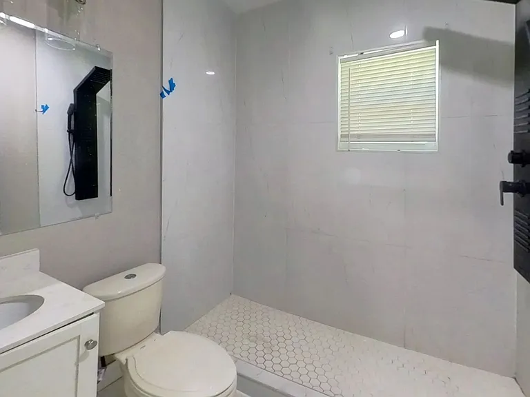 2726 Miami Ter #B — Photo 19