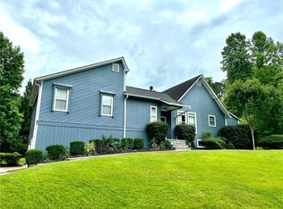525 Summerhill Pl, Alpharetta, GA 30022