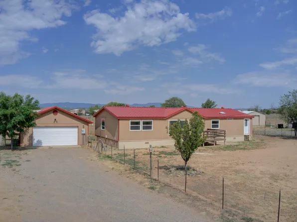 7 Amparan Ln, Edgewood, NM 87015