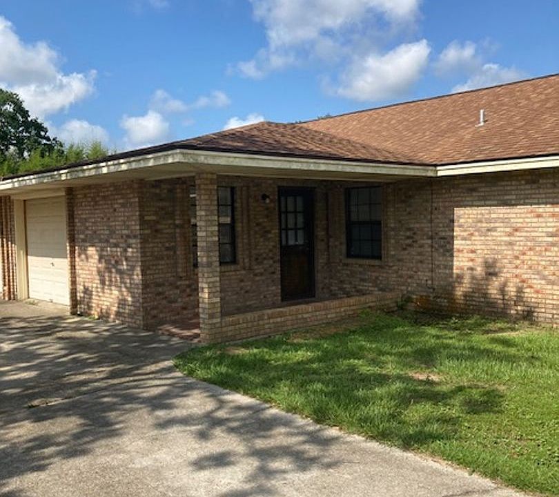 1st image of 20027 Lovers Ln Unit A