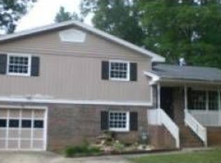 738 Carlouetta Rd SW, Mableton, GA 30126