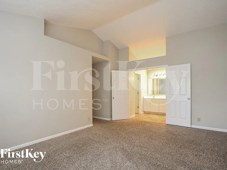 10794 Brixton Ln — Photo 9