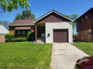 2212 Spruce Rd, Homewood, IL 60430