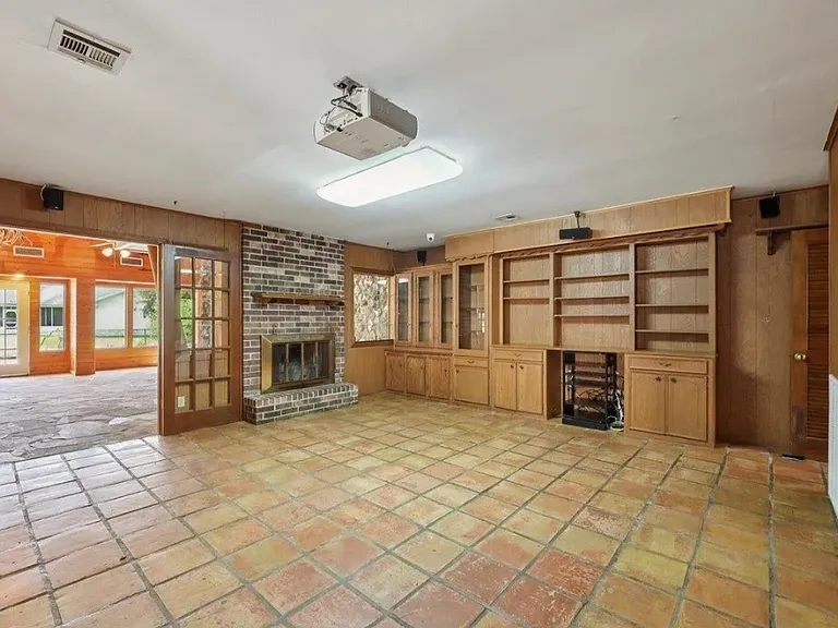 5710 Glasgow Ln — Photo 32