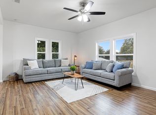 611 Cherry St, Bowie, TX 76230