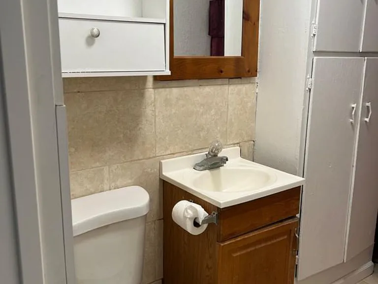 4291 Cambridge St — Photo 21