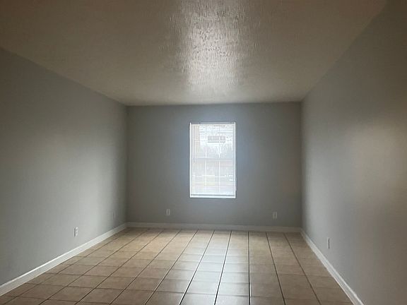 2nd image of 628 N Woodland Dr APT 2