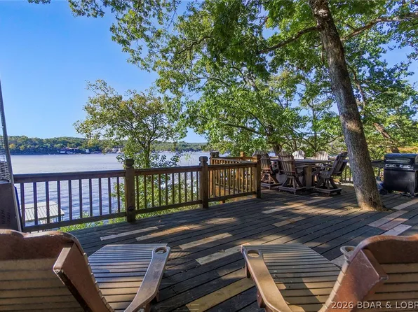 2441 Mohawk Ln, Osage Beach, MO 65065