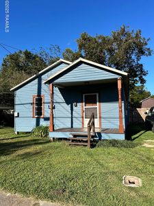 108 S Martin Luther King Jr Dr, Saint Martinville, LA, 70582